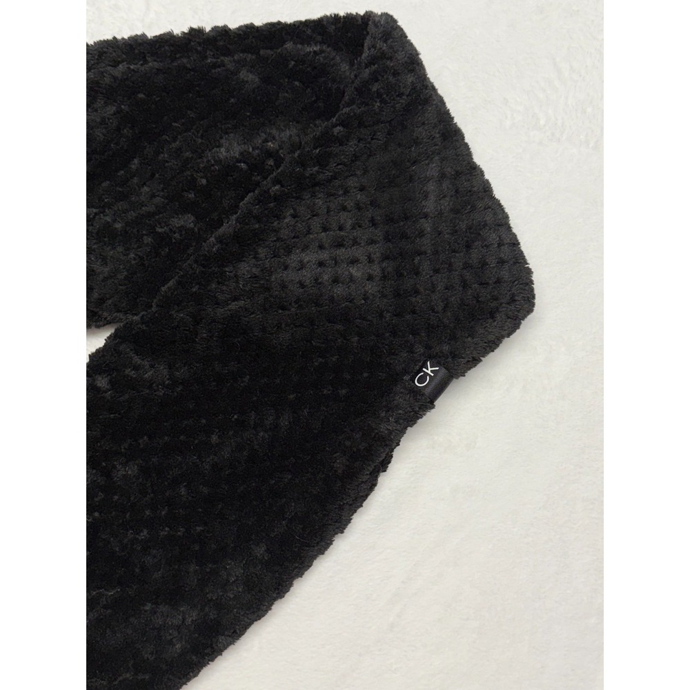 Calvin Klein Faux Fur Infinity Loop Scarf Black 56" Around - Picture 4 of 8